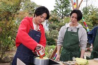 相葉雅紀と亀梨和也。(c)テレビ朝日