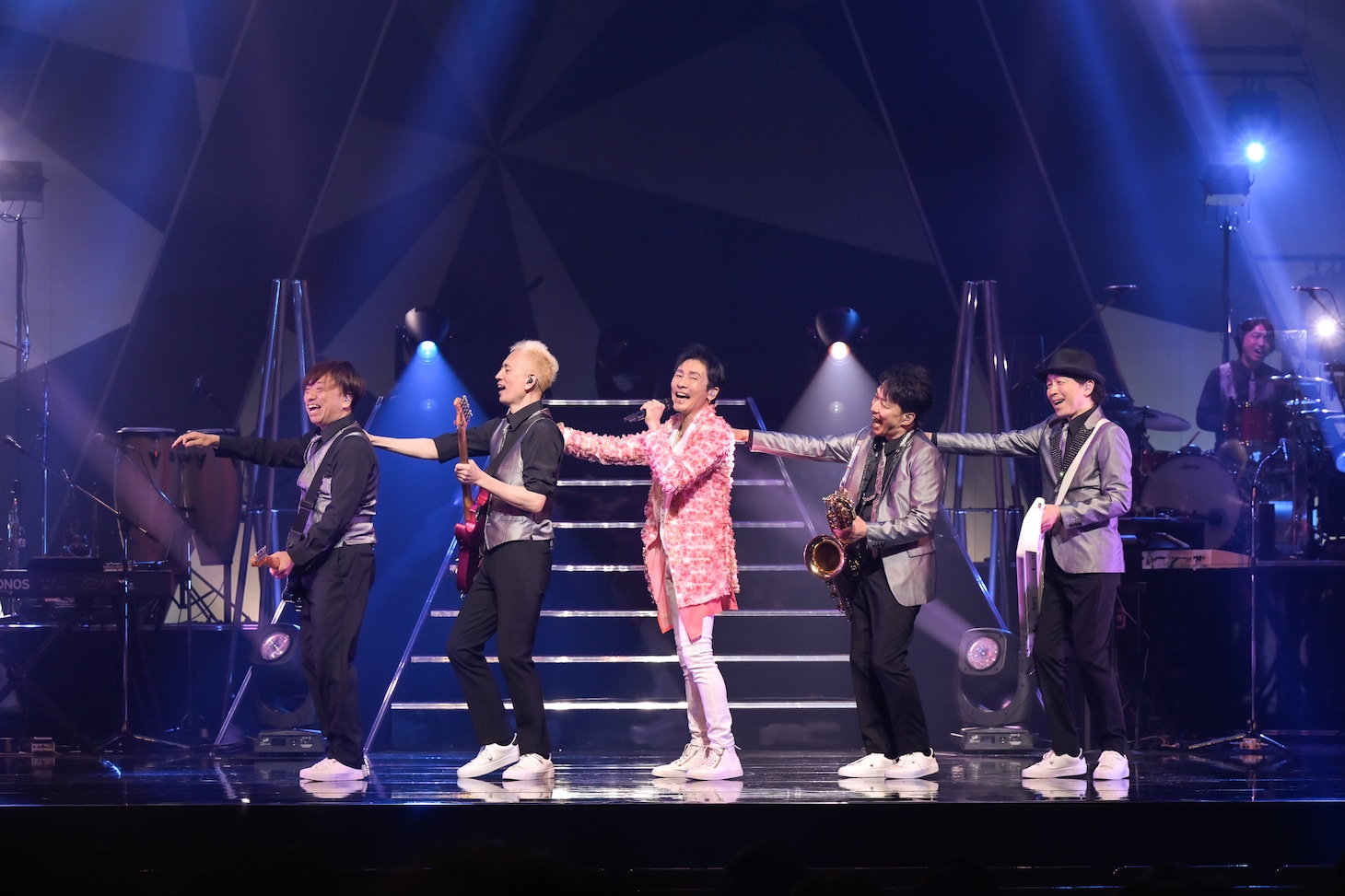 郷ひろみ「Hiromi Go Concert Tour 2024 Initial G」千葉・森のホール21 大ホール公演の様子。