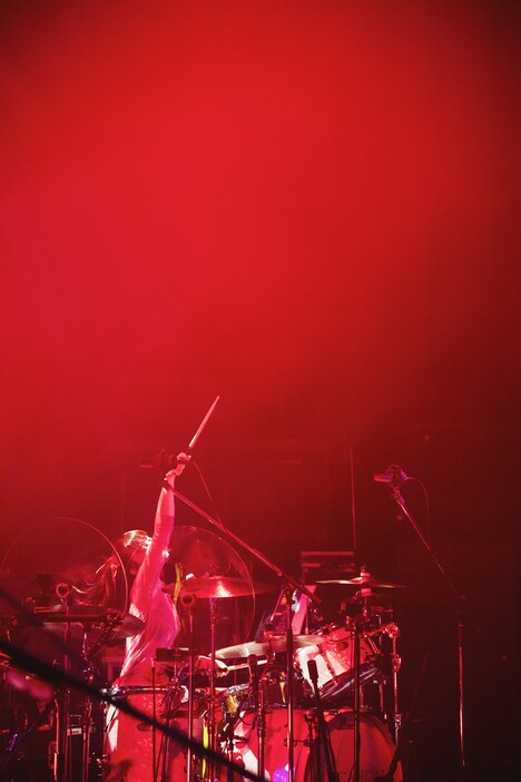 RINA（Dr, Vo）（Photo by Yukihide [JON...] Takimoto）