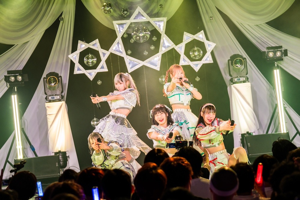 Mirror,Mirror「Super Miraism V」の様子。