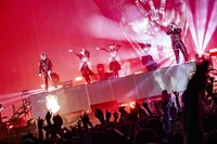 BABYMETALとElectric Callboyメンバー。（Photo by Taku Fujii）