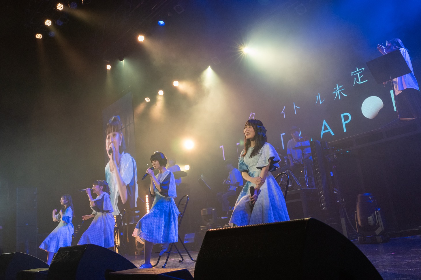 アコースティックのバンド編成でライブを届けるタイトル未定。