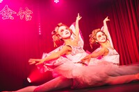 「妖精さんの素敵なダンスショー」の様子。（撮影：金澤正平）