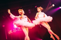 「妖精さんの素敵なダンスショー」の様子。（撮影：金澤正平）