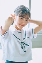 「週刊少年サンデー」2024年27号より江端妃咲（Juice=Juice）掲載カット。