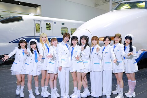 「灰toダイヤモンド / Go City Go / フックの法則」プロモーションの様子。