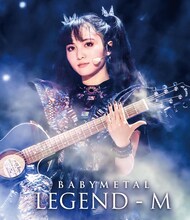 BABYMETAL「BABYMETAL ARISES - BEYOND THE MOON - LEGEND - M -」Blu-rayジャケット