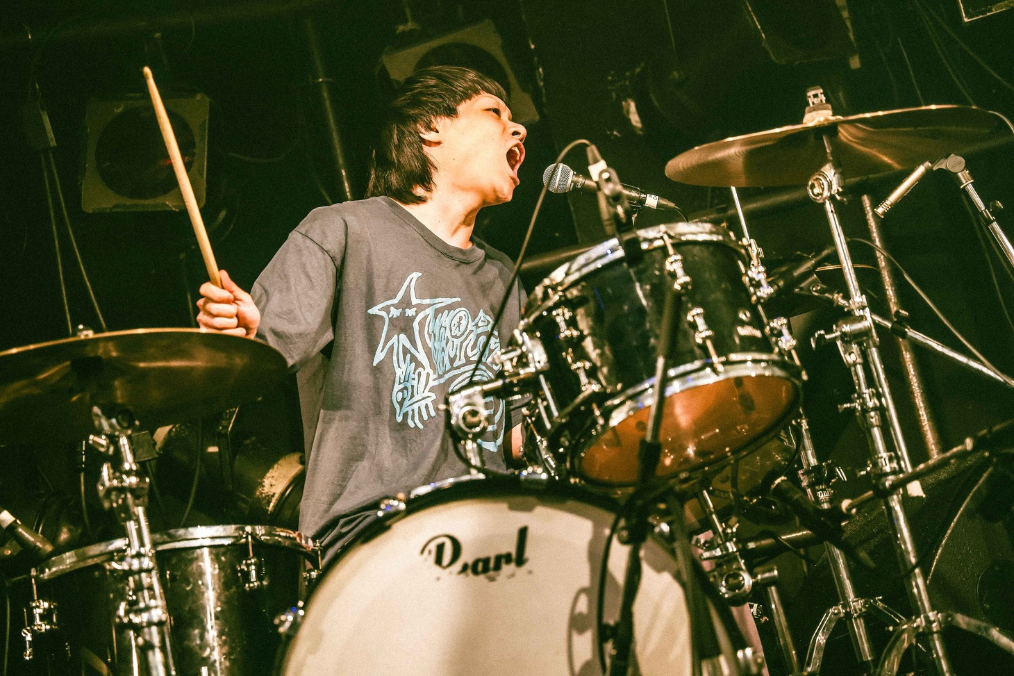 茂木左（Dr / フー・ドゥ・ユー・ラブ）（撮影：森好弘）