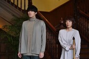 「世にも奇妙な物語'24 夏の特別編」に出演するジェシー（左）、若村麻由美（右）。(c)フジテレビ