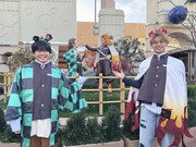 長尾謙杜と小島健がUSJで大興奮、ポップコーンやチュリトスに全集中