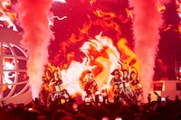 Awich「THE UNION TOUR 2024」東京・Zepp Haneda（TOKYO）公演の様子。