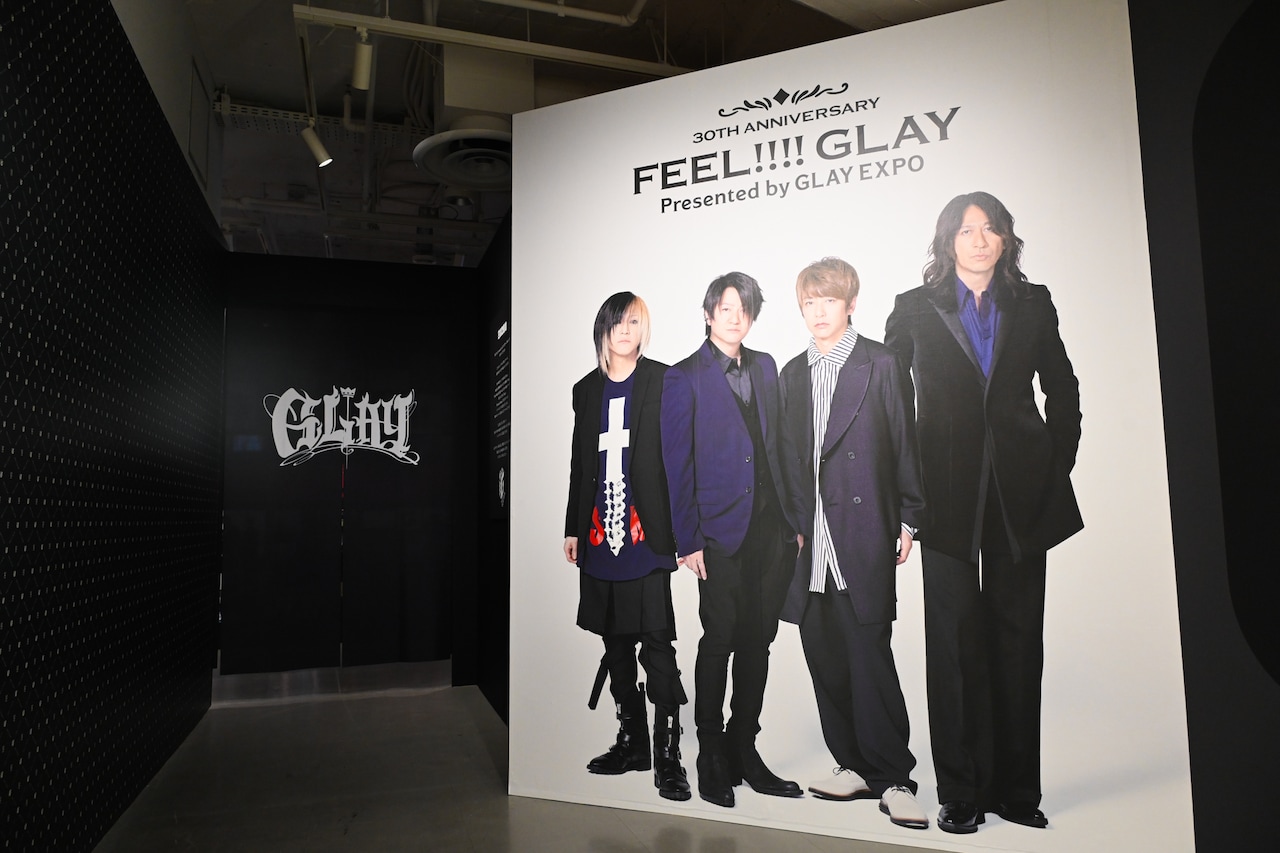 GLAY ベストアルバム『 REVIEW 』ビッグサイズ (B全) ポスター GLAY ベストアルバム『 REVIEW 』ビッグサイズ (B全) ポスター