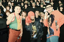 左から松尾アンダーグラウンド、HAN-KUN、こがけん。