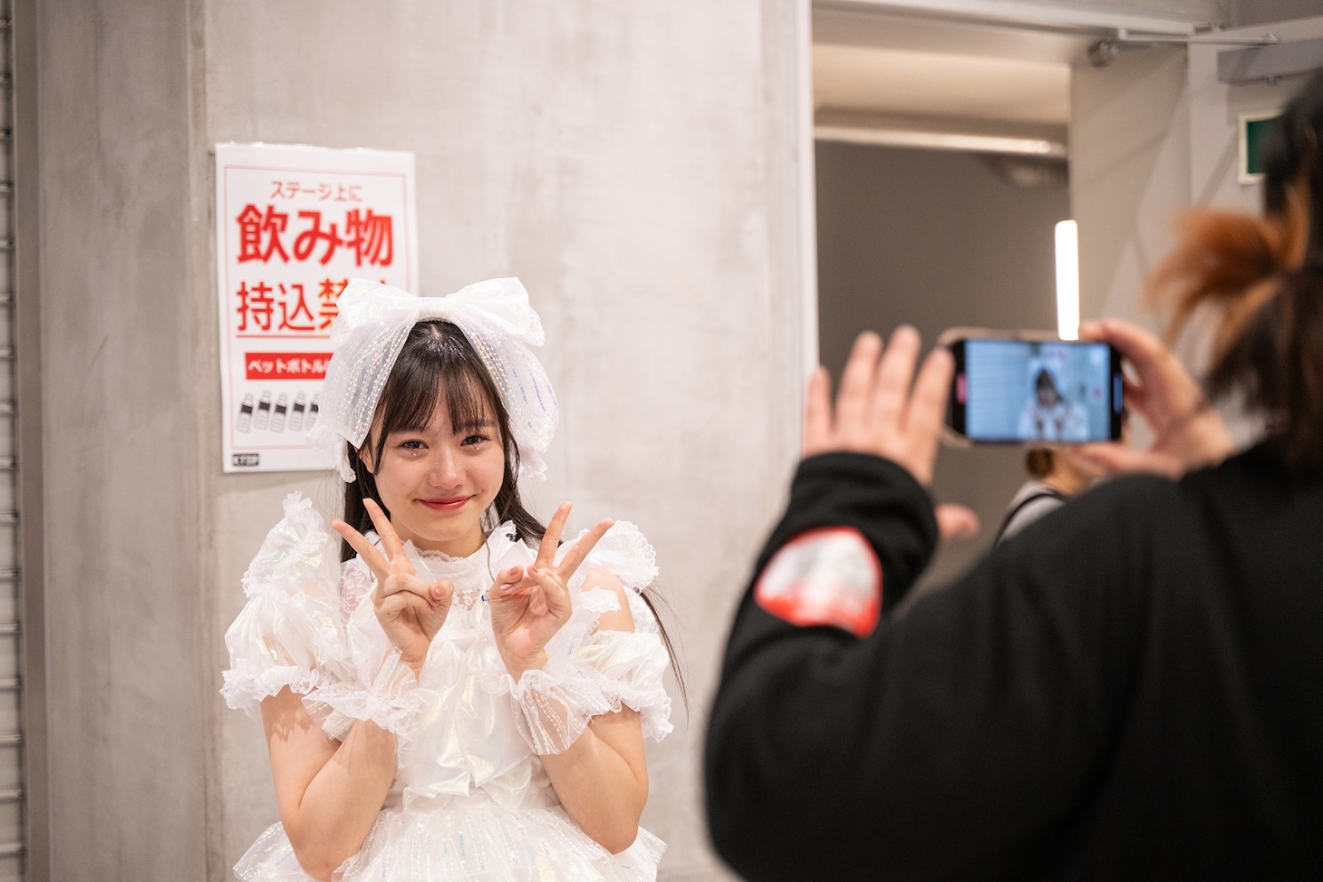終演直後の仲村悠菜。