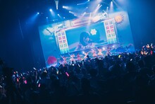 アンスリューム「夏恋予防セッシュ!!!!!!!」の様子。（撮影：真島洸）