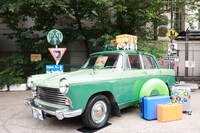 グリーンのクラシックカー。