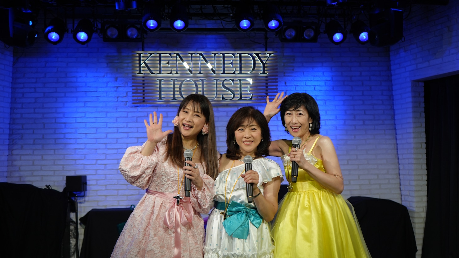 左から小林千絵、松本明子、木元ゆうこ。