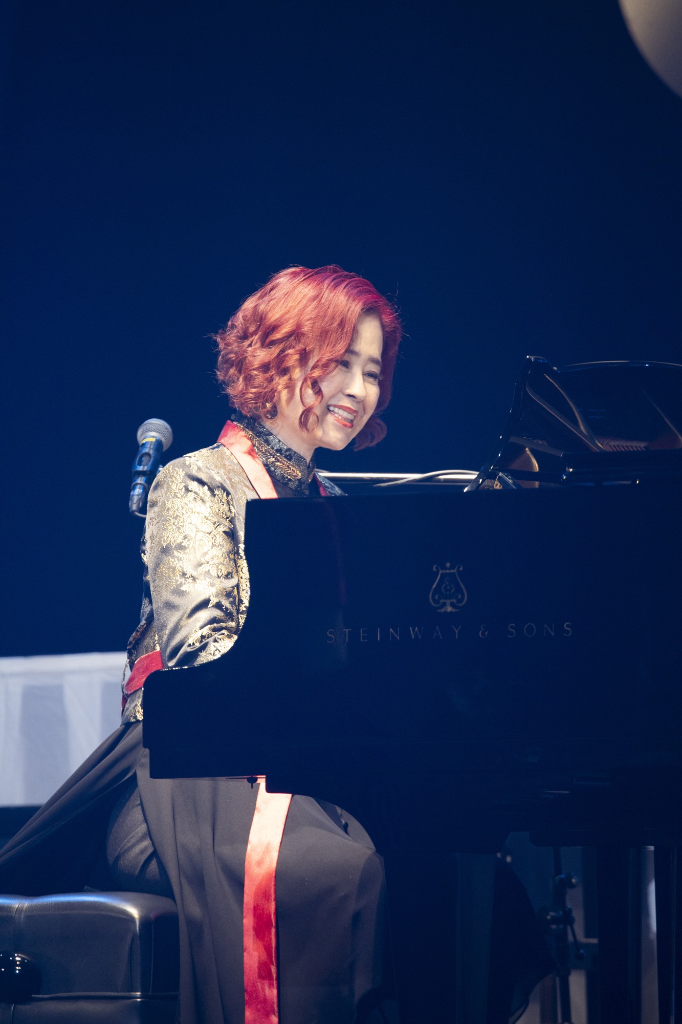 「Yuki Kajiura LIVE vol.＃20～日本語封印20th Special～」初日公演の様子。