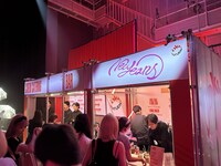 「Coke STUDIO Live with NewJeans, powered by Spotify」の様子。