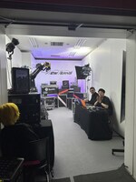 「Coke STUDIO Live with NewJeans, powered by Spotify」の様子。