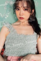 奈良未遥（NGT48）1st写真集「こんな風に見られているのか？」特典ポストカード (c)blueprint（撮影：下屋敷和文）