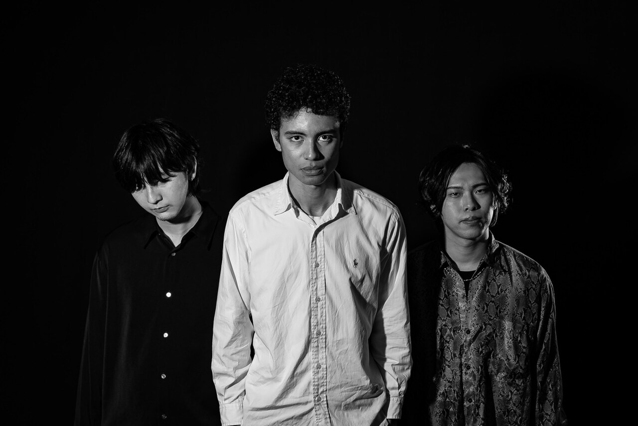 福岡発ロックバンドDIVE DEEP、松隈ケンタプロデュースのトリプルA面シングルリリース