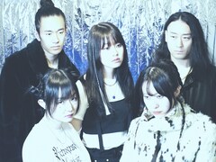 SOM4LIが2作目のEP発表、新境地のダンスチューンに挑んだ「frozen」先行配信