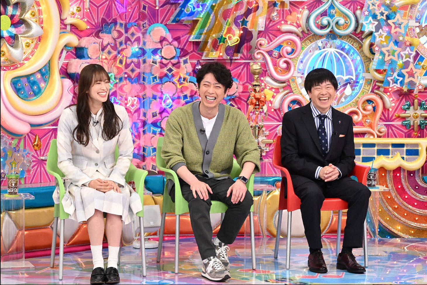 左から、佐々木久美、フットボールアワー後藤、蛍原徹。(c)テレビ朝日