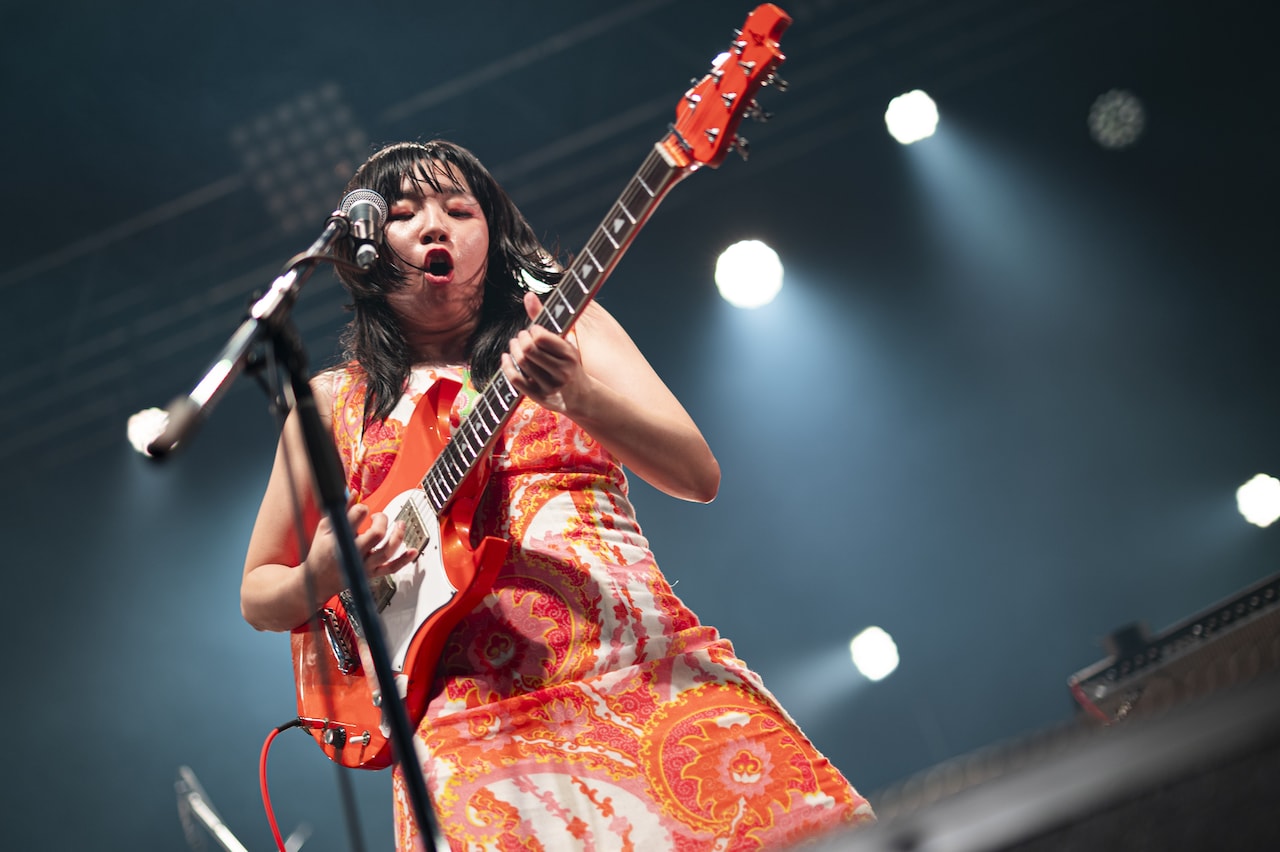 よよよしえ（G / おとぼけビ～バ～）（Photo by MAYUMI） - おとぼけビ