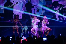 NARLOW「1st Oneman Live『Reverse』」の様子。