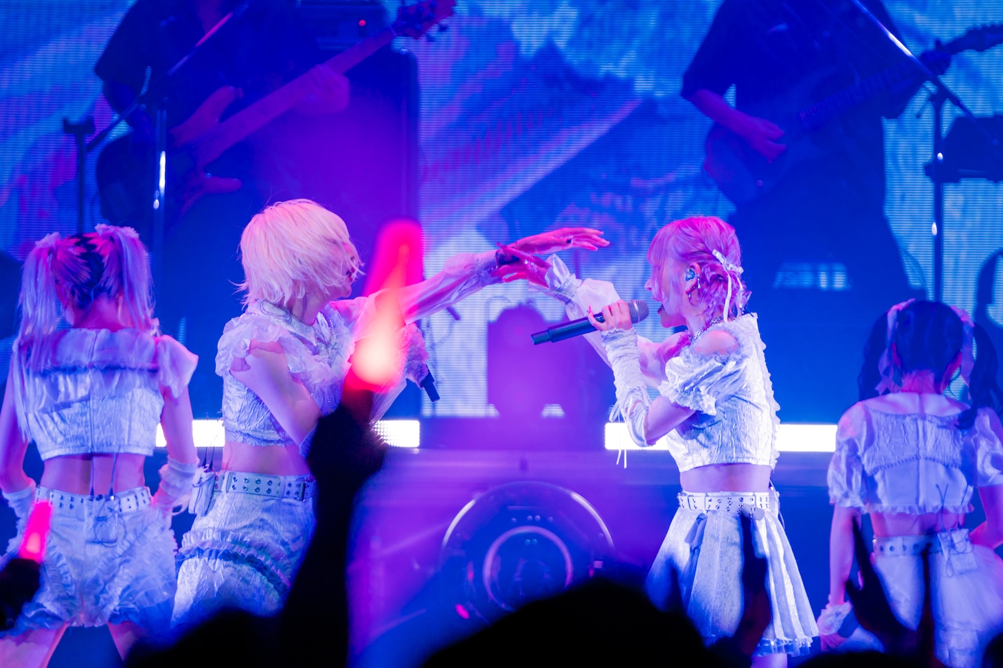 NARLOW「1st Oneman Live『Reverse』」の様子。