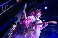 はな（G / Gacharic Spin）、TOMO-ZO（G / Gacharic Spin）（Photo by MAYUMI）