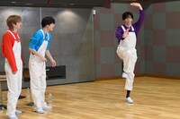「踊ってつなげろ！ 連結ダンシング」の様子。