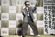 声を上げながらサンバを踊るリョウガ。