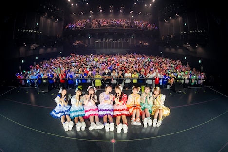 すいでぃーと記念撮影するSWEET STEADY。(撮影:ヨシモリユウナ)