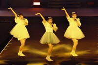 2月加入の新メンバー。左から石井泉羽、土居楓奏、村田結生。