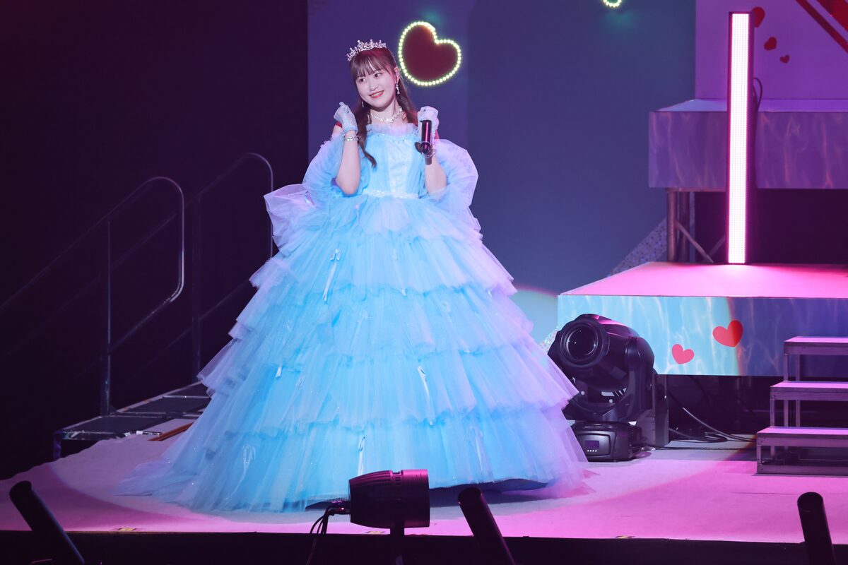 C219 大人気上昇 ライトパープル ホルターネックドレス 抜群 二次会  