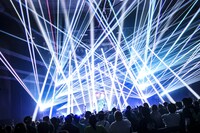 「Devil ANTHEM. 10th Anniversary Year SPRING→SUMMER TOUR 2024 FINAL TOKYO『十年十夏（じゅうねんとなつ）』」の様子。（撮影：笹森健一）