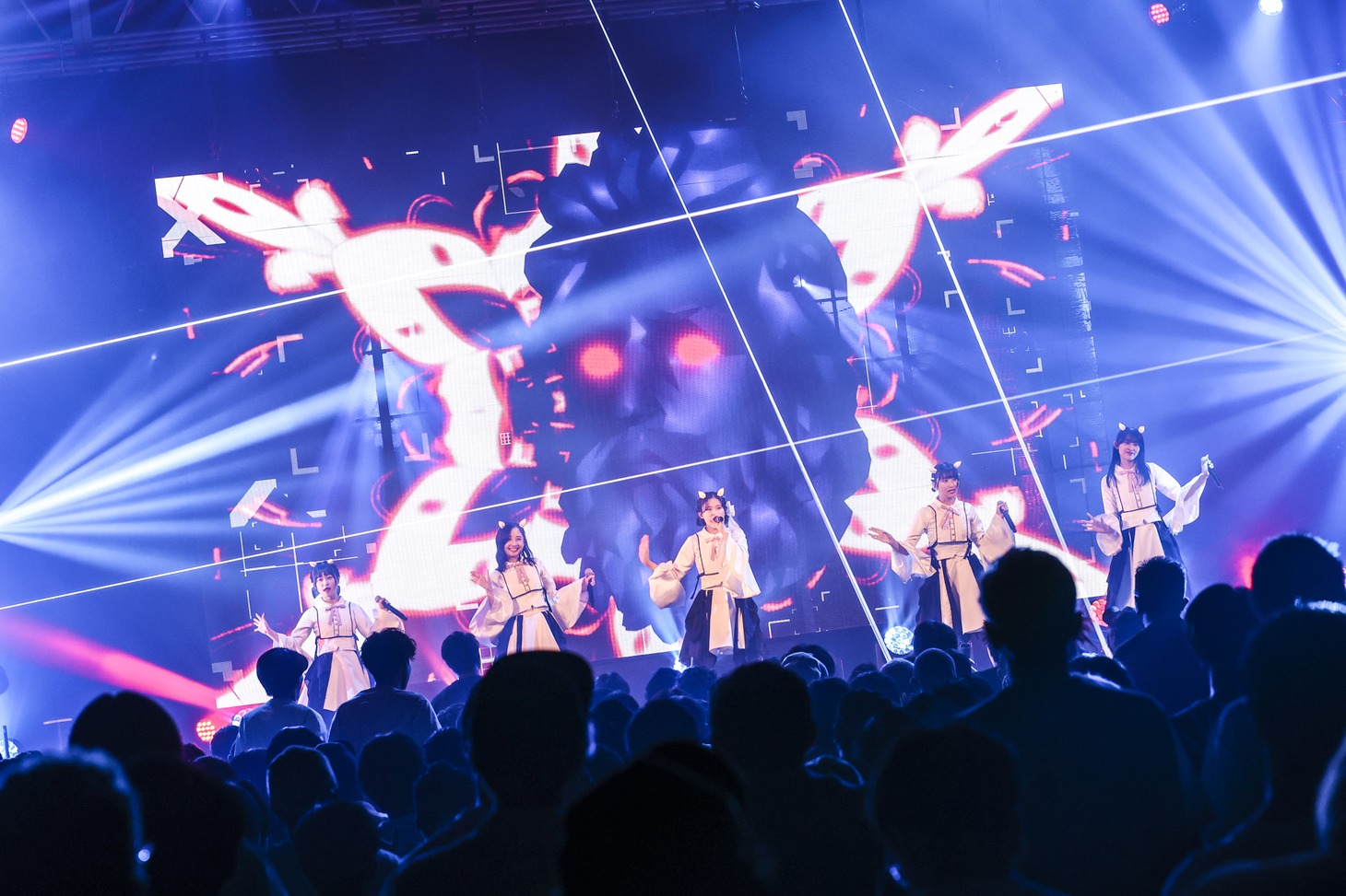 「Devil ANTHEM. 10th Anniversary Year SPRING→SUMMER TOUR 2024 FINAL TOKYO『十年十夏（じゅうねんとなつ）』」の様子。（撮影：笹森健一）