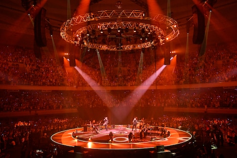 「40th Anniversary FINAL in 日本武道館」の様子。