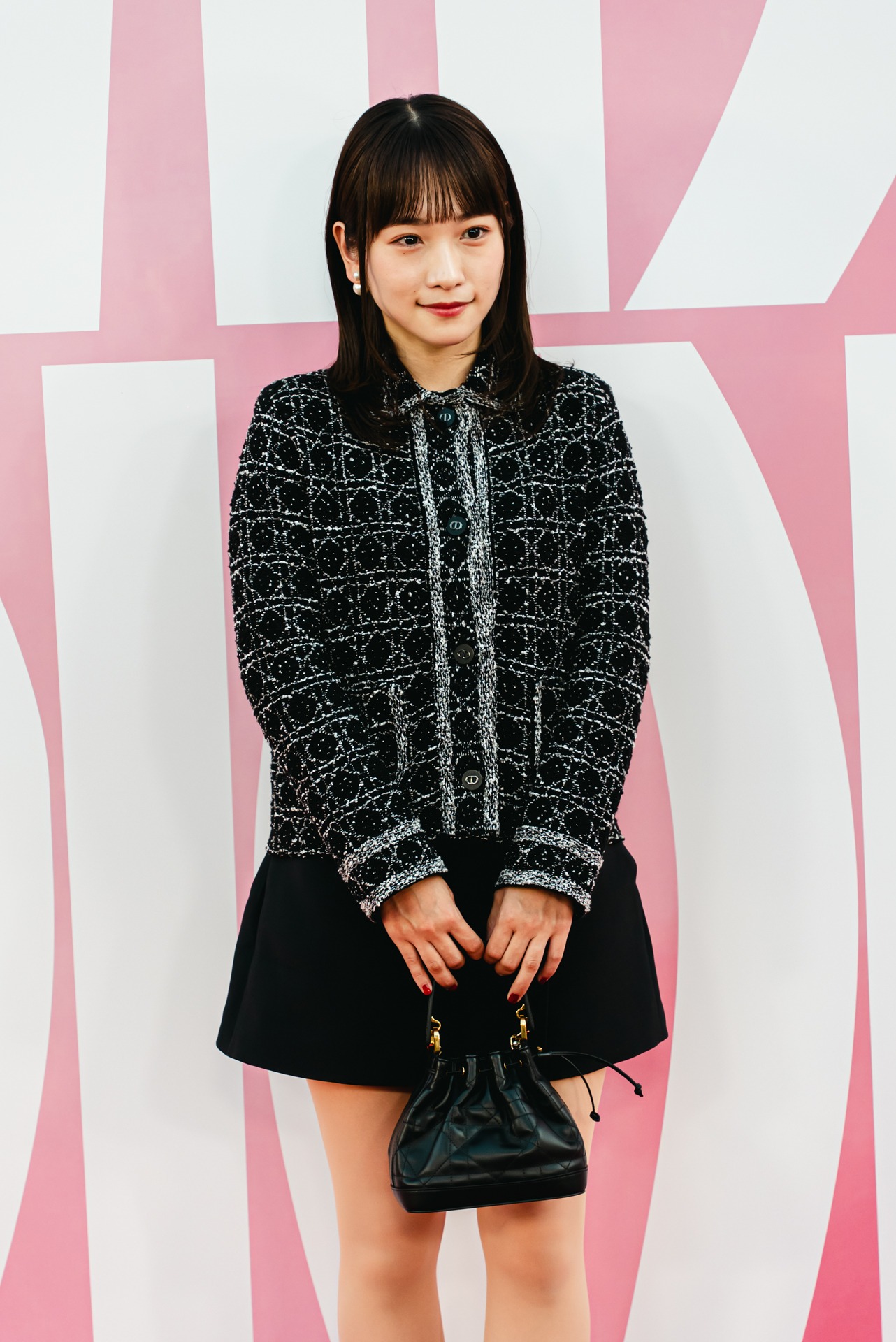 川栄李奈