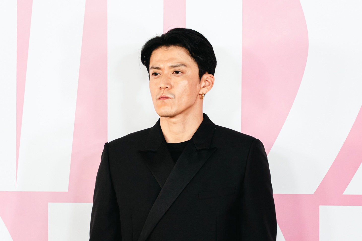 小栗旬