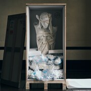 女王蜂「首のない天使」新ジャケット