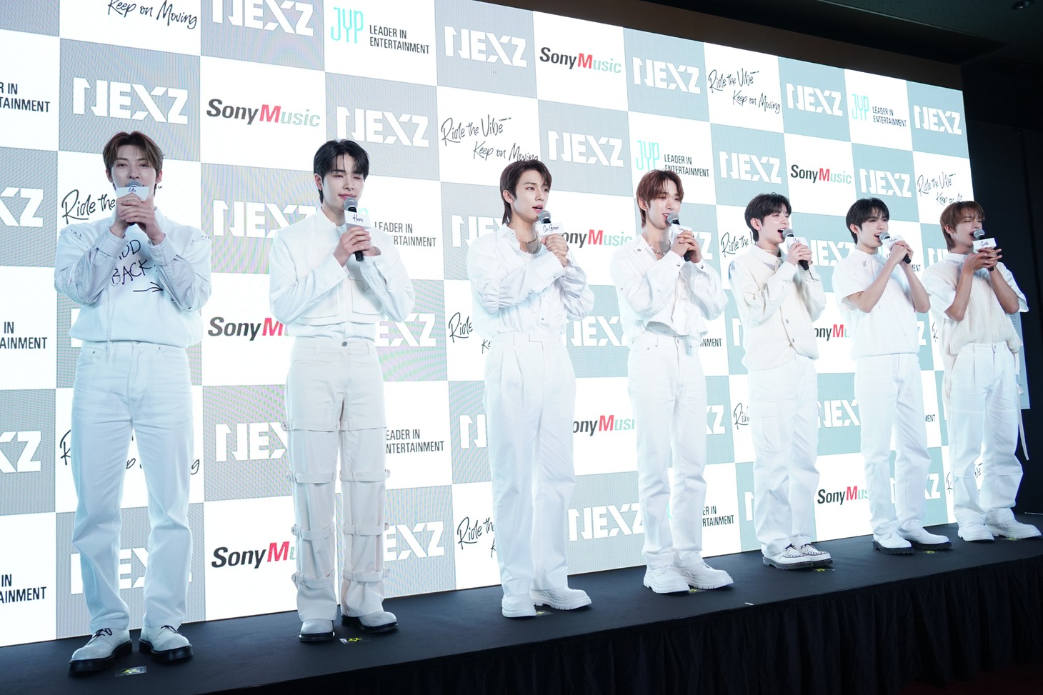 NEXZ