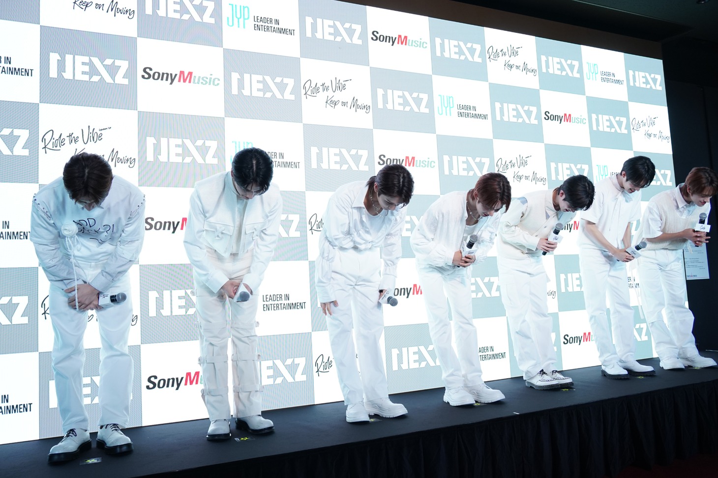 NEXZ