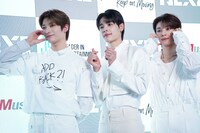 左からYU、HARU、SO GEON。