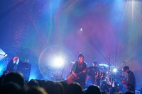 「Plastic Tree 結成 30 周年“樹念” Spring Tour2024『Plastic Tree』」より。