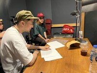 瑛人とSANIMYOK。