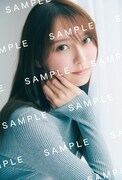 弓木奈於（乃木坂46）1st写真集「天使だったのか」大垣書店特典のポストカード画像（撮影：三瓶康友 / ワン・パブリッシング）