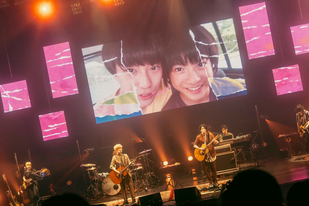 さくらしめじ、好天にハーモニー響かせた2度目の野音「ずっと